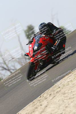 media/Sep-20-2025-TrackDaz (Sat) [[27f0cde673]]/B Group/1120am (Turn 2)/